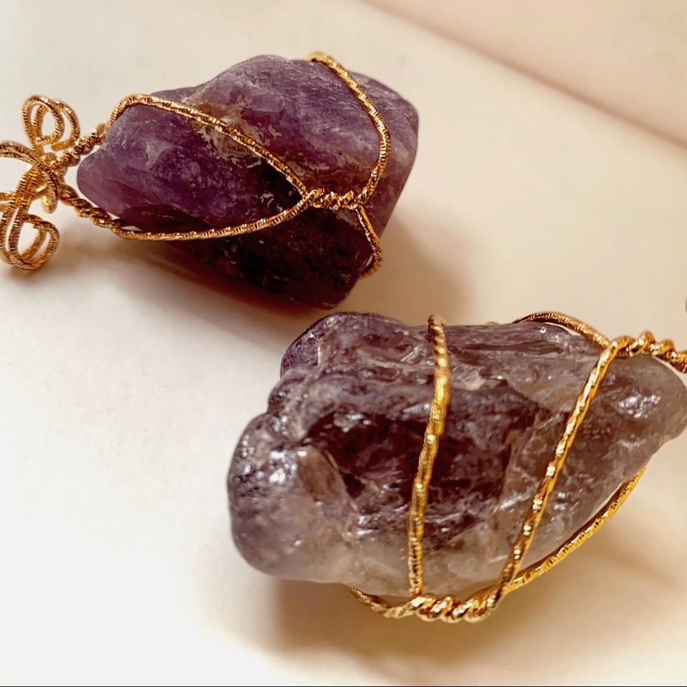 🆕⚡️Beautiful Stone Pendant! 🔮
